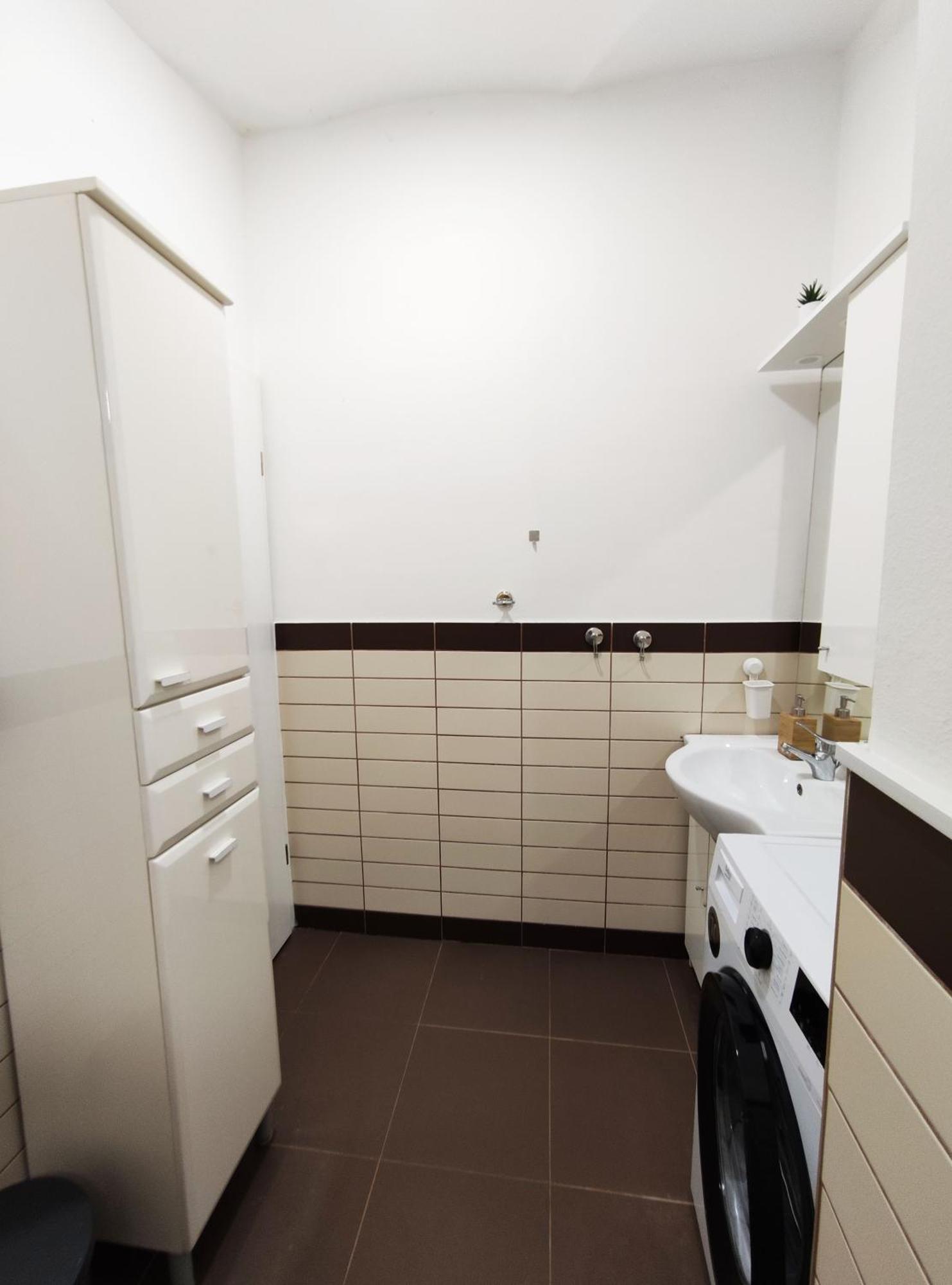 Studio Apartment Sisters 3-4 Любляна Экстерьер фото
