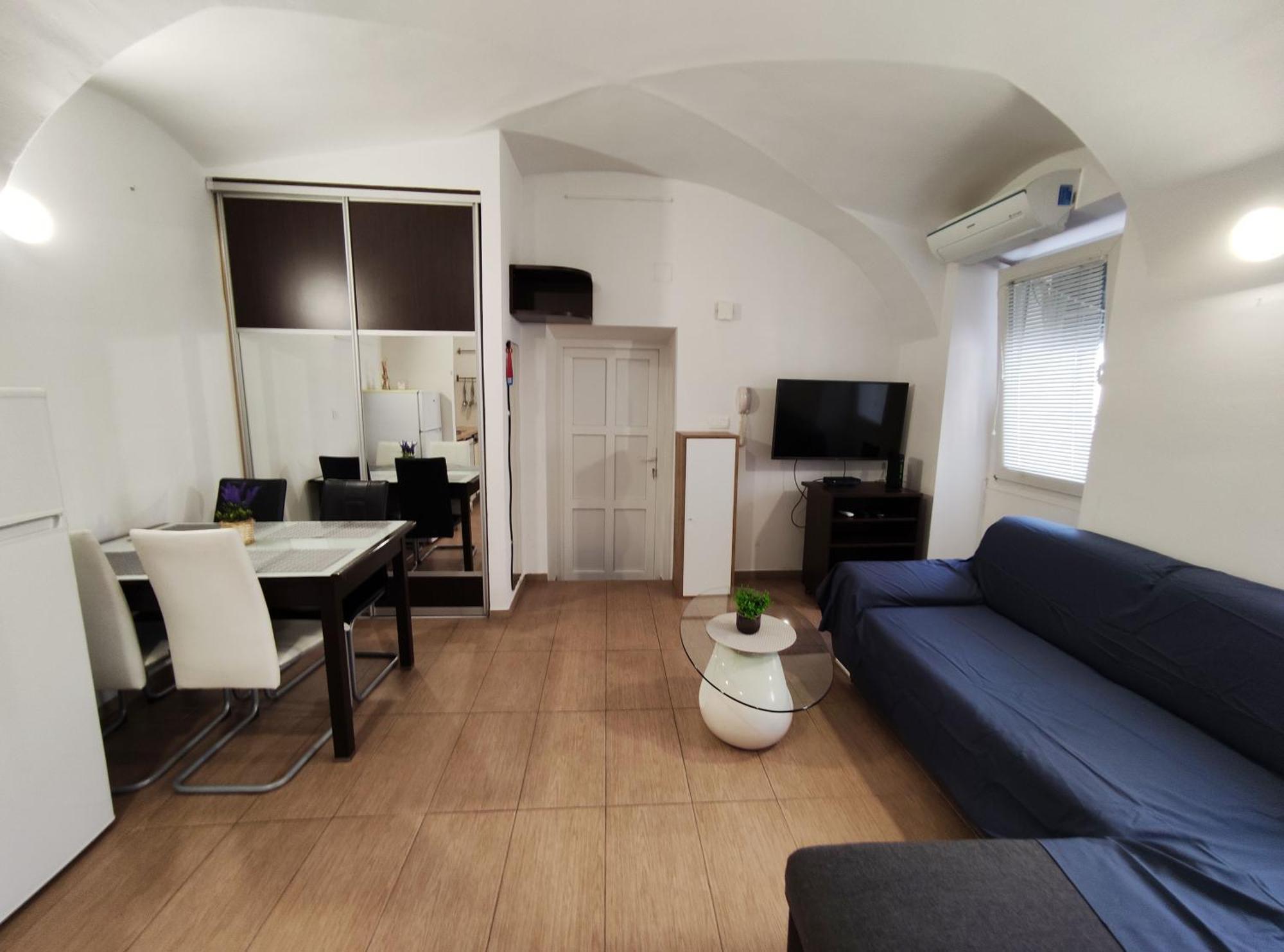 Studio Apartment Sisters 3-4 Любляна Экстерьер фото